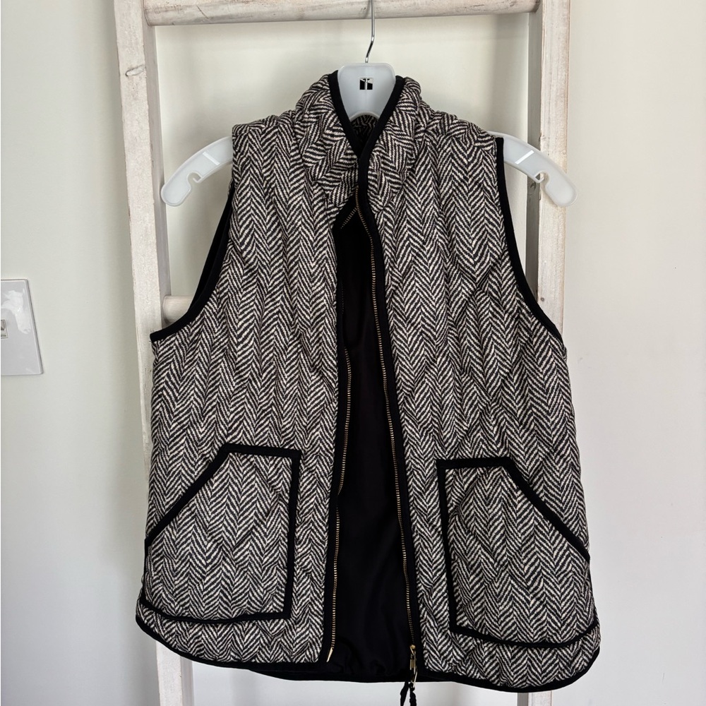 J. Crew Black and White Quilted Vest with Diamond Stitching - Picture 1 of 3